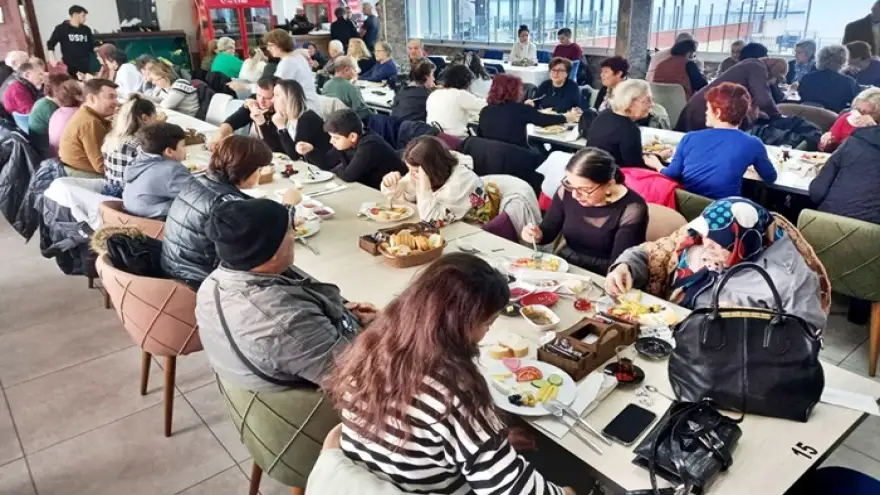 Gönülden Hayvan Sevenler Derneği'nden sokak hayvanları için etkinlik