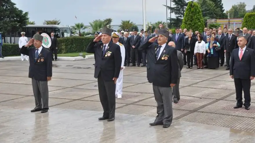 GAZİLER GÜNÜ TÖRENLE KUTLANDI