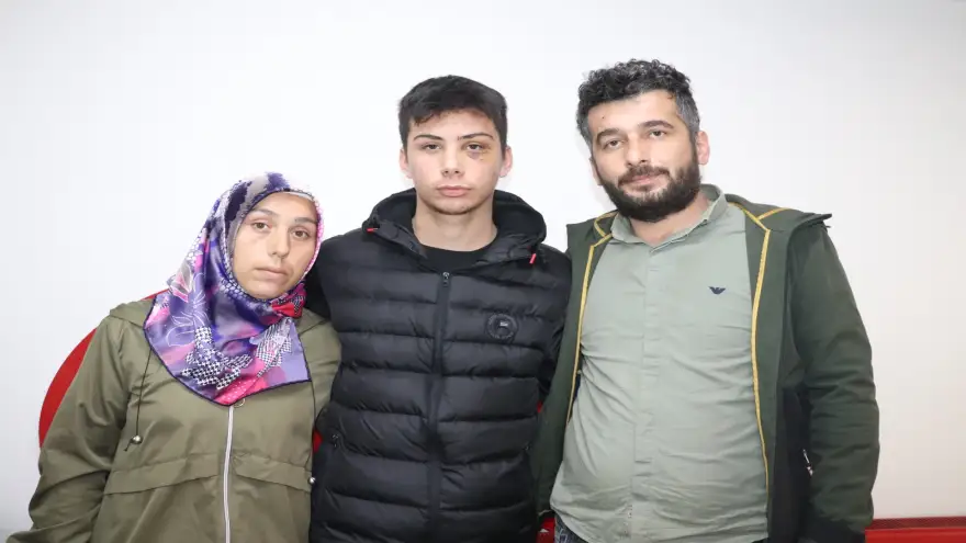 Hürriyetim kısıtlandı, dışarıya çıkamıyorum..