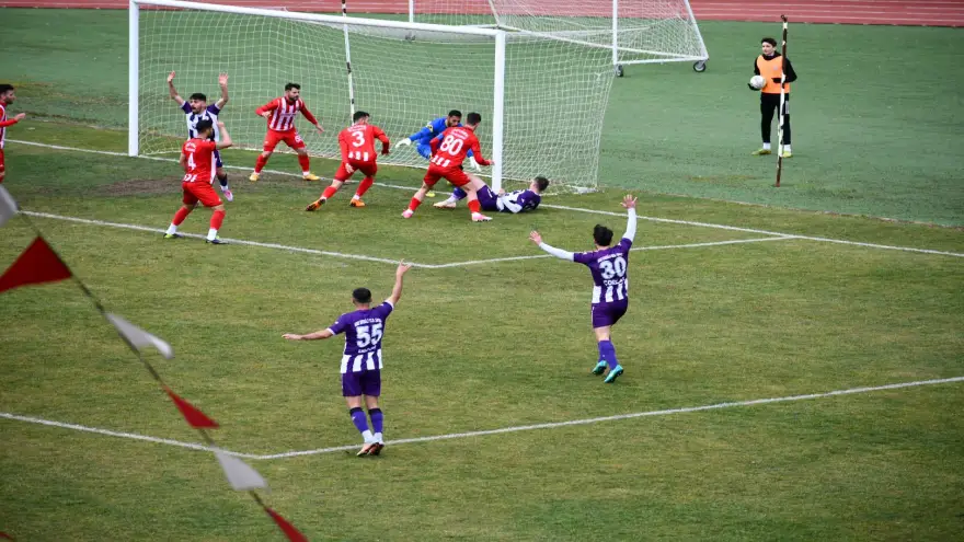 Ereğli Belediyespor Devrek'te berabere kaldı..