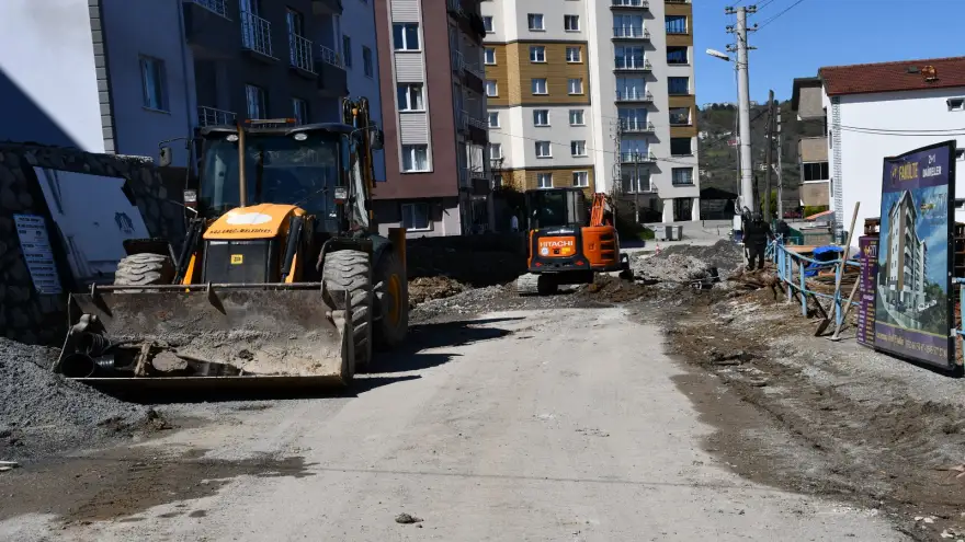 Yağmurlama Hattı Yenileme Çalışmaları Elmatepe’de Sürüyor