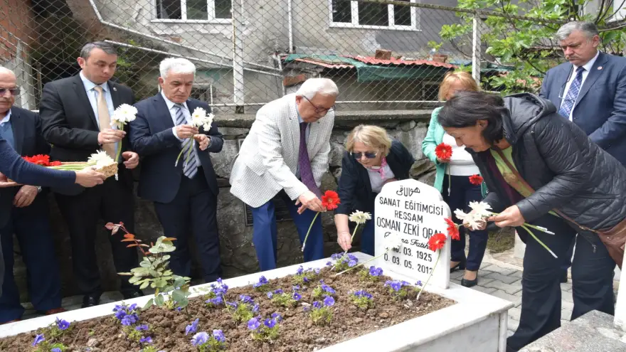 Osman Zeki Oral, vefatının 11. Yılında mezarı başında anıldı