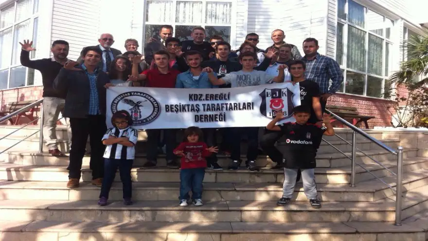 GELENEĞİ BOZMADILAR