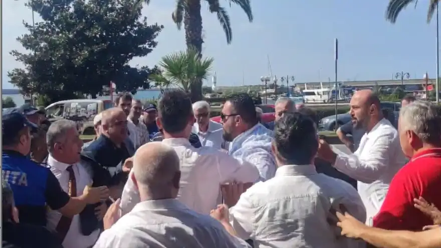 Tartışma yumruklu kavgaya döndü..