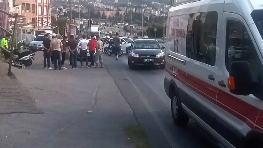 Motosikleti devirdi