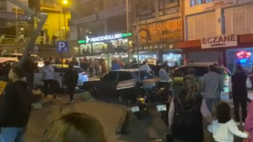 AK Parti Eski Gençlik Kolları Bşk.Tekin Alabaş bıçaklı saldırıya uğradı...
