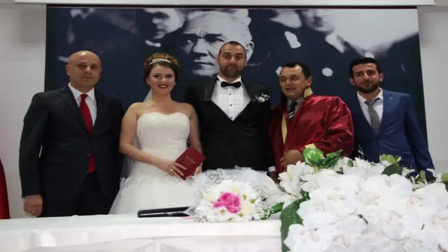 DEĞİŞİM MEDYA GRUBU GELİN VERDİ