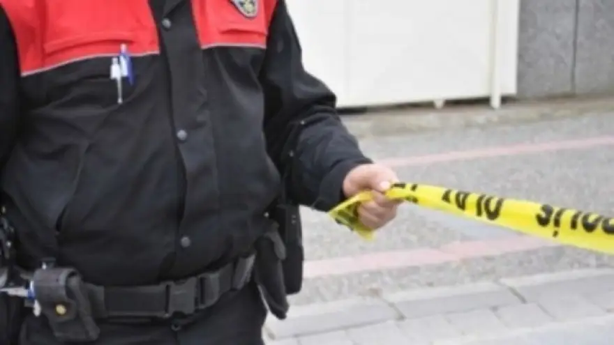 ŞÜPHELİ PAKETTEN BOYA KALEMLERİ ÇIKTI