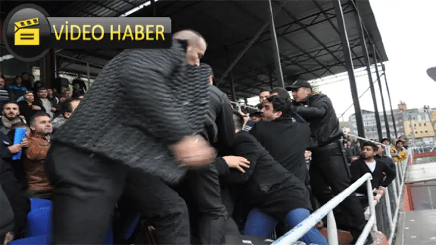 Saha ve şeref tribünü karıştı