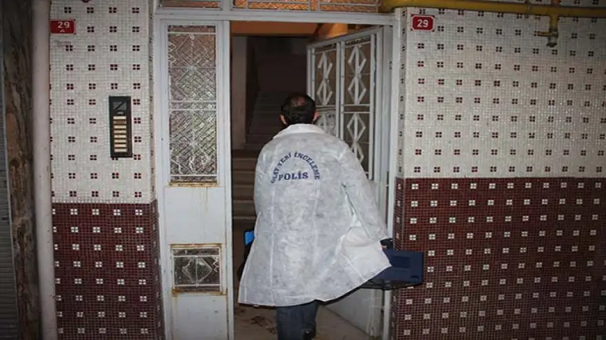 Yaşlı kadın evinde ölü bulundu