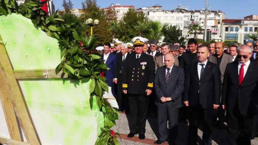 DENİZ ŞEHİTLERİ TÖRENLE ANILDI