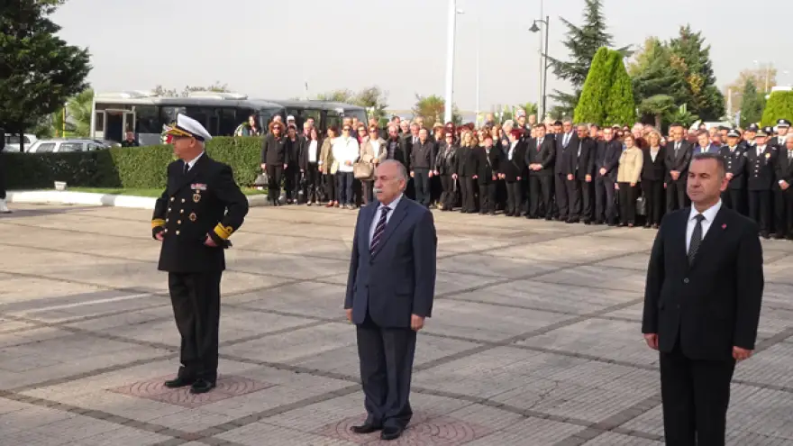 ATATÜRK'Ü ÖLÜMÜNÜN 76. YILINDA SAYGIYLA ANIYORUZ