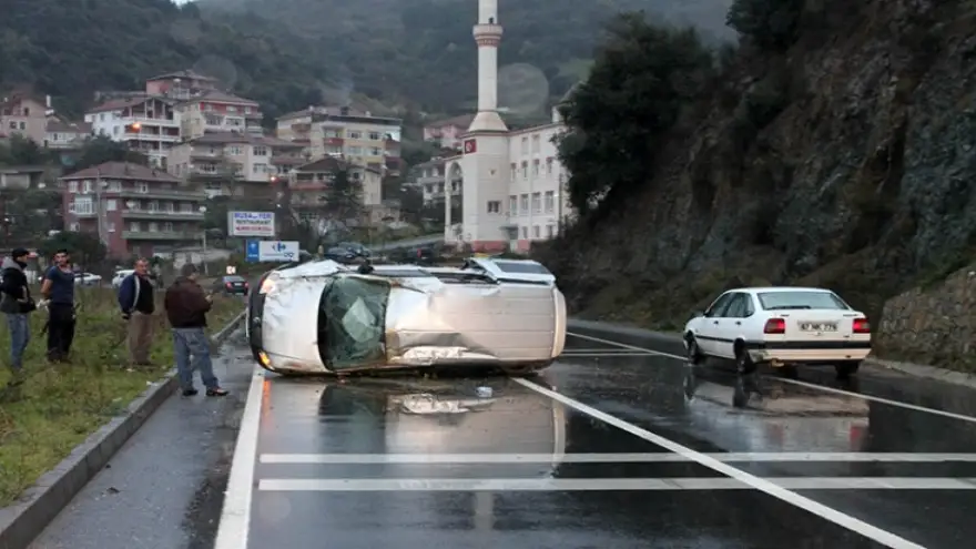 TAKLA ATARAK KARŞI ŞERİDE GEÇTİ