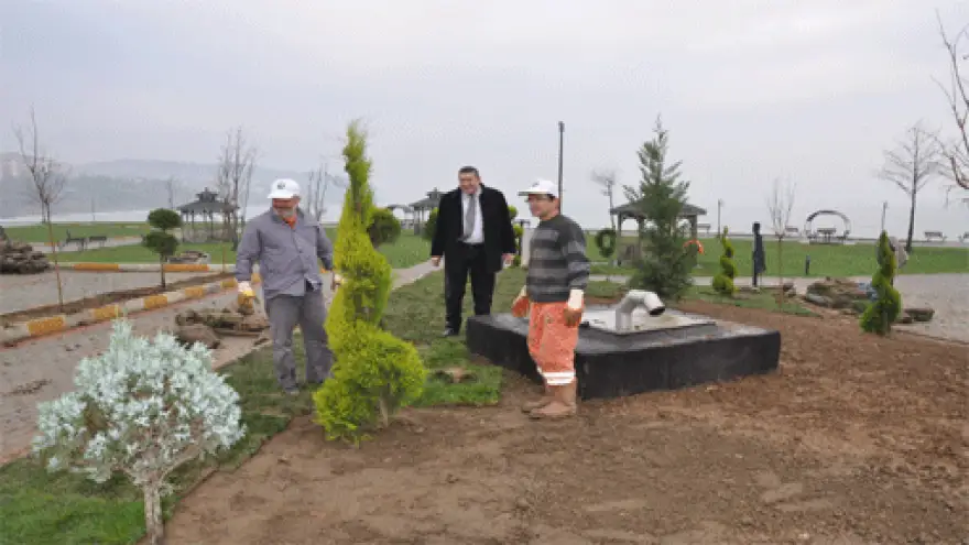 YÜRÜYÜŞ YOLU GÜZERGAHI ÇİMLENDİRİLİYOR