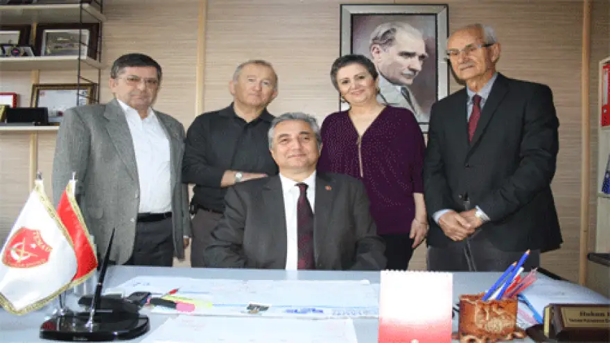 TEMAD ÜYELERİYLE KAYNAŞIYOR.