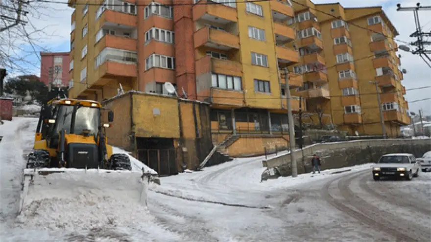 KOZLUDA 24 SAAT KAR NÖBETİ