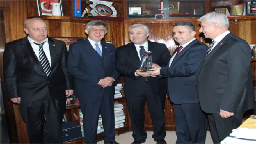 CHP PM ÜYESİ TUNCAY ÖZKAN, GMİSİ ZİYARET ETTİ