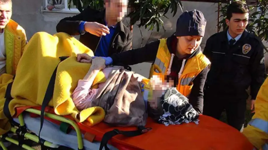 ALZHEİMER HASTASI OLAN YAŞLI KADIN, SU KANALINA DÜŞTÜ