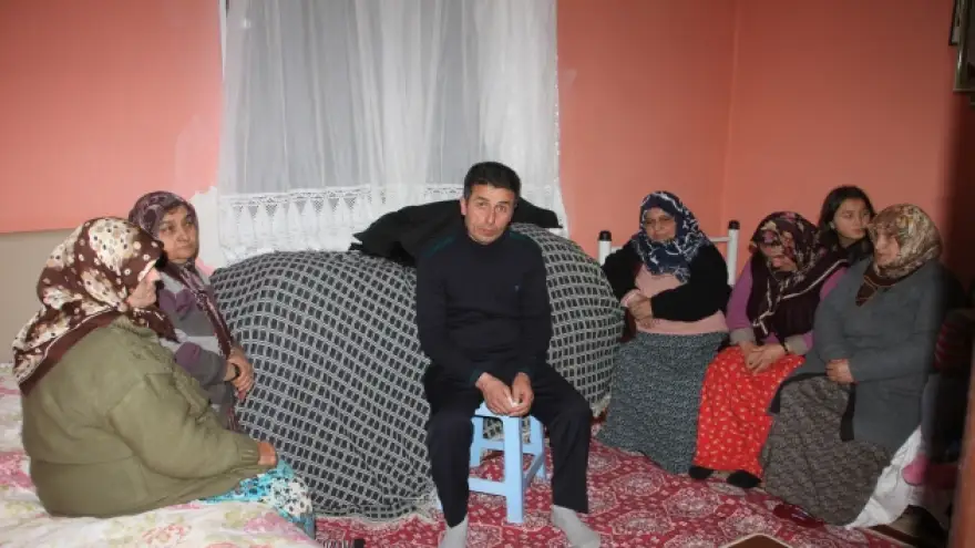 "KARDEŞİMİ ÖLDÜRMÜŞLER,BİZİ ARAYIP ORDA MI DİYE SORUYORLAR"